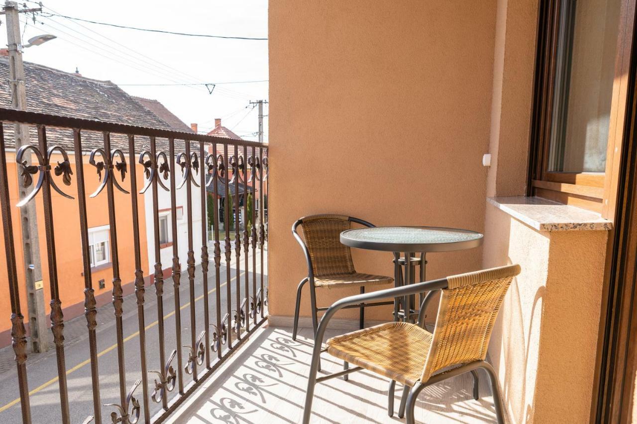 Raba Apartman Sárvár Zewnętrze zdjęcie